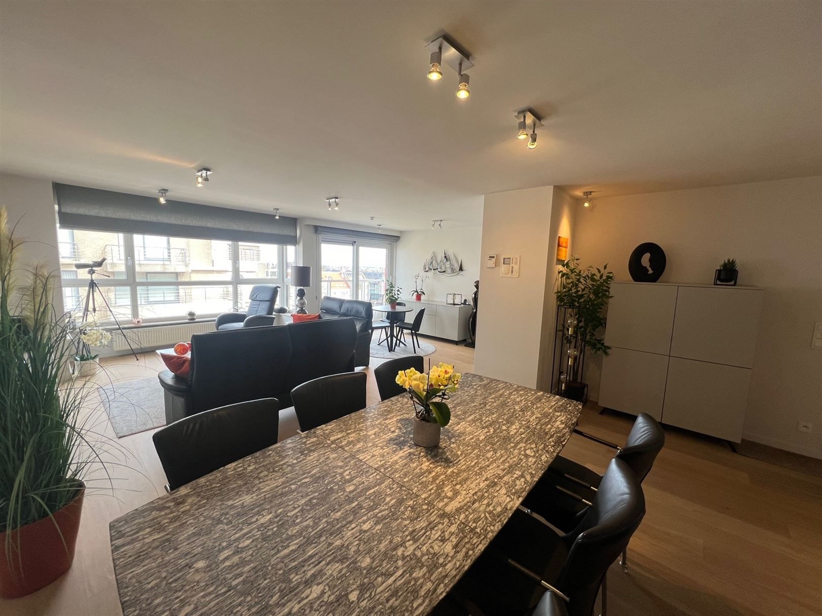 Exclusieve penthouse met zeezicht en groot zonneterras met 3 slaapkamers foto 5