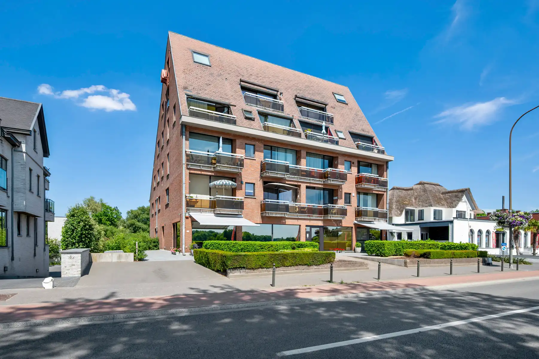 Gelijkvloers appartement met zicht op water foto 12