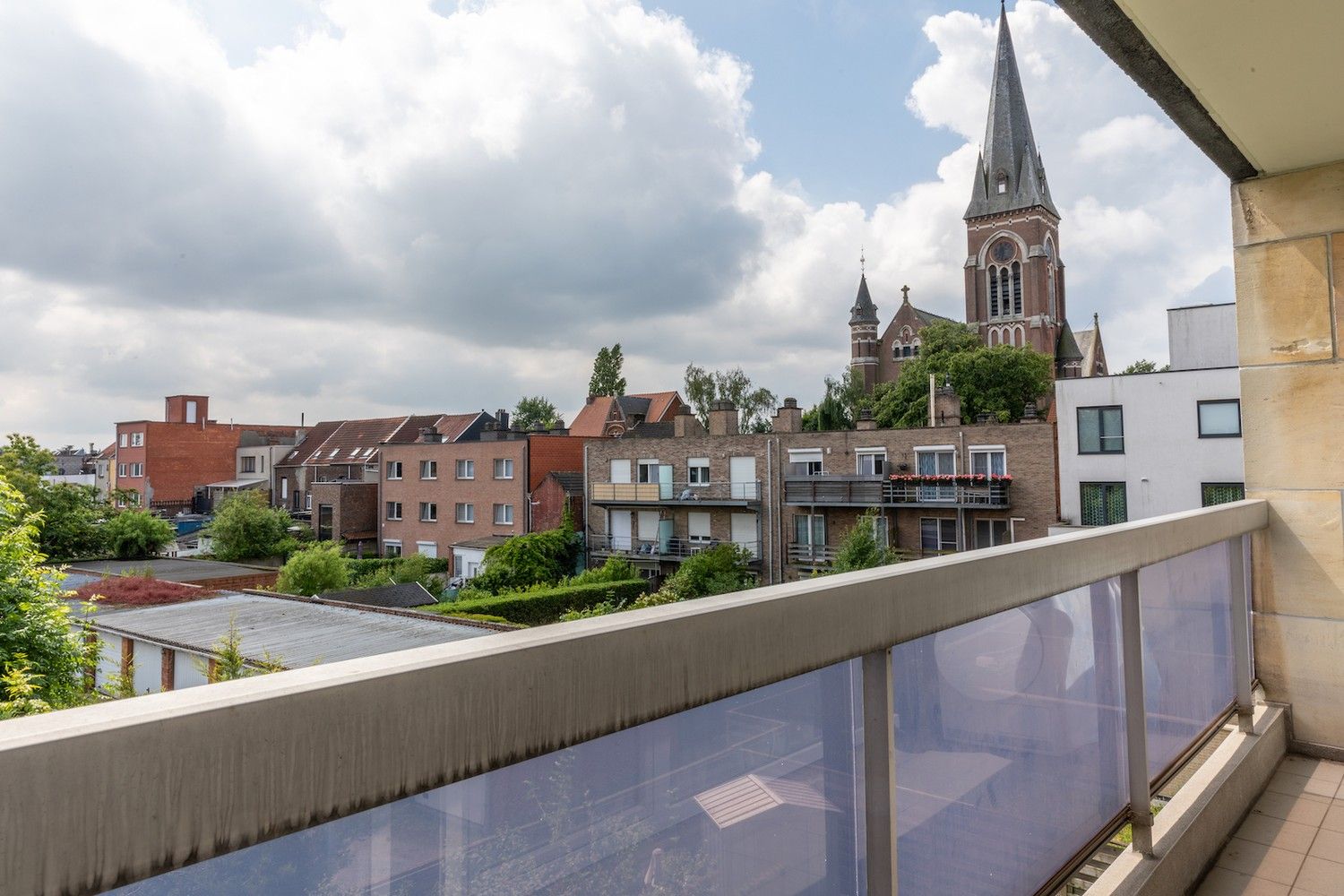 Appartement met twee slaapkamers en ondergrondse autostaanplaats foto 8