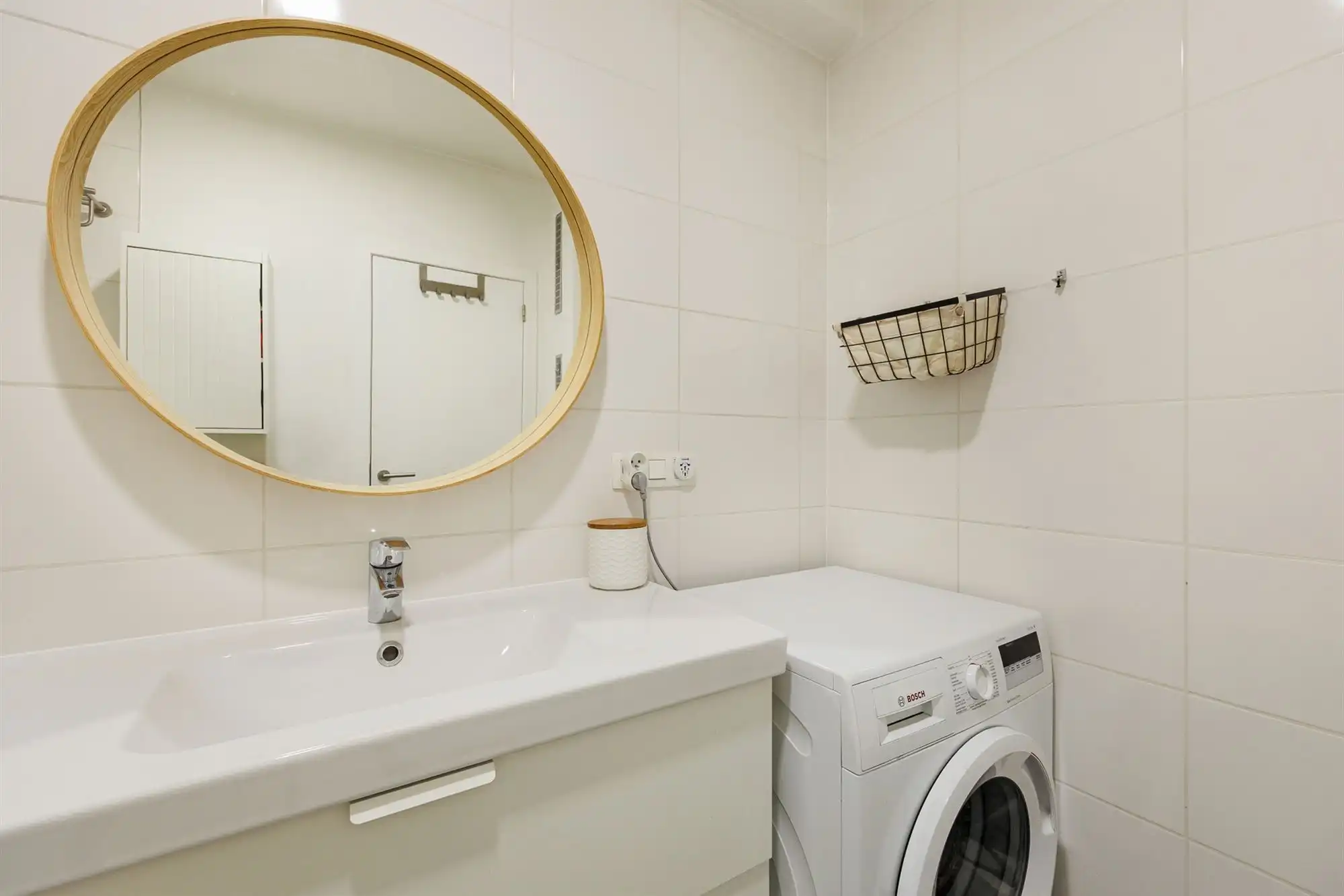 Instapklaar appartement met 2 terrassen en 2 slaapkamers foto 16