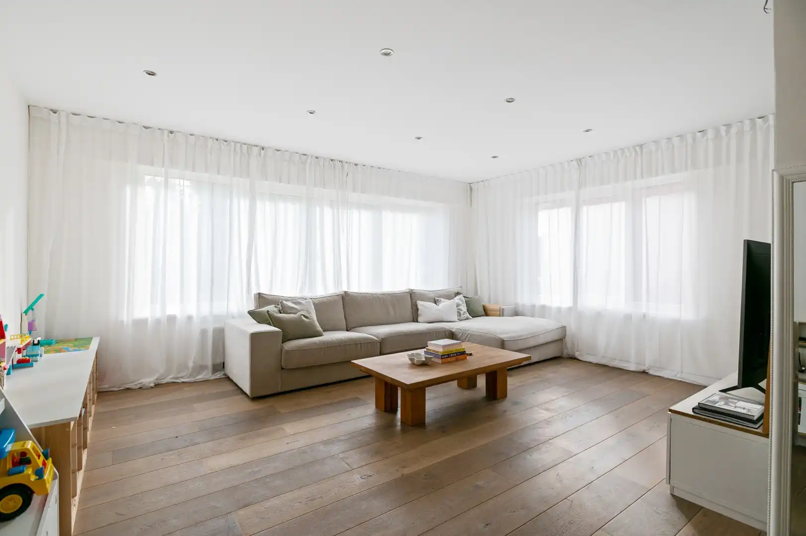 Lichtrijke 4-slpk woning met zuidtuin & tal van troeven foto 5