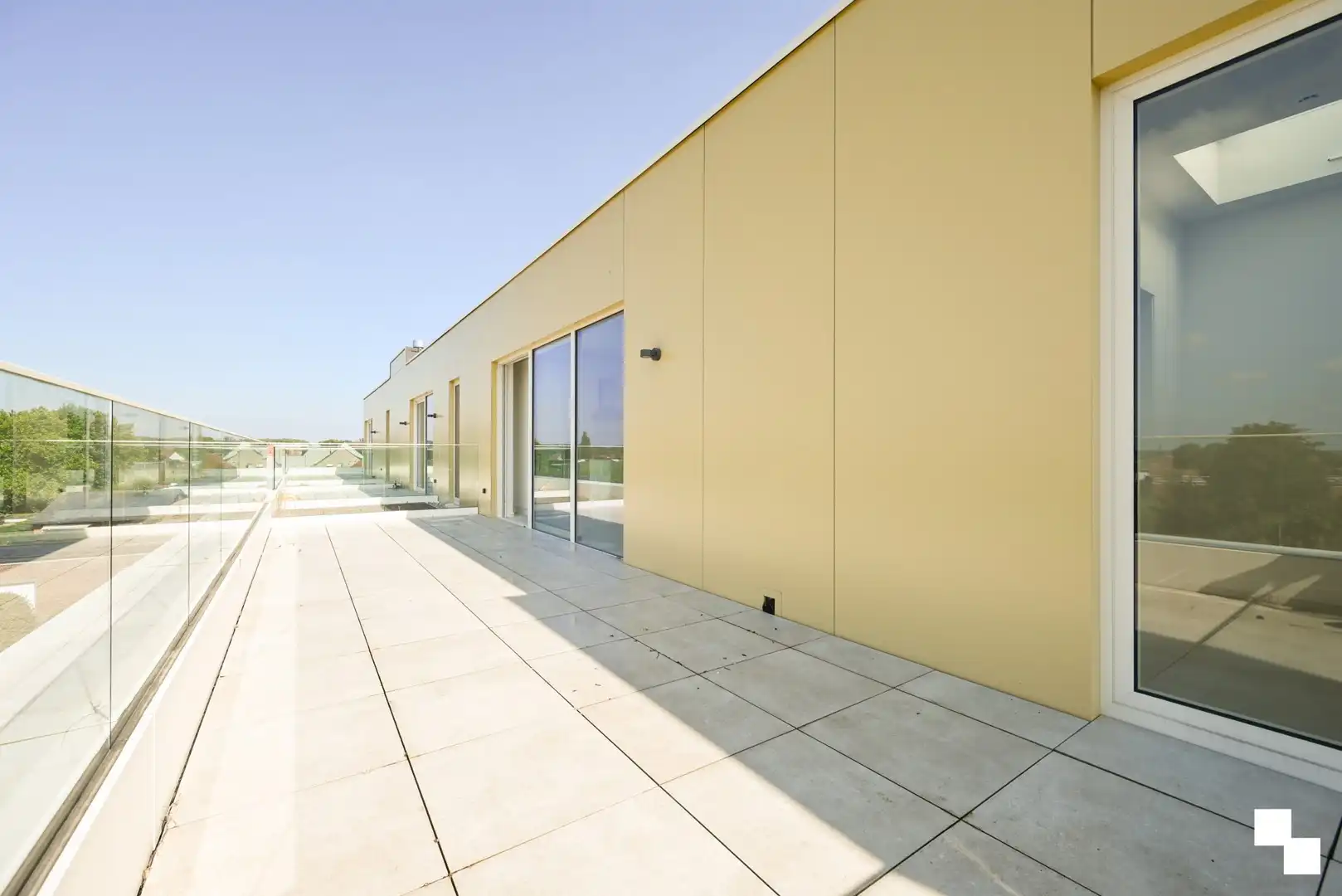 Penthouse met twee slaapkamers en twee terrassen te Ingelmunster foto 3