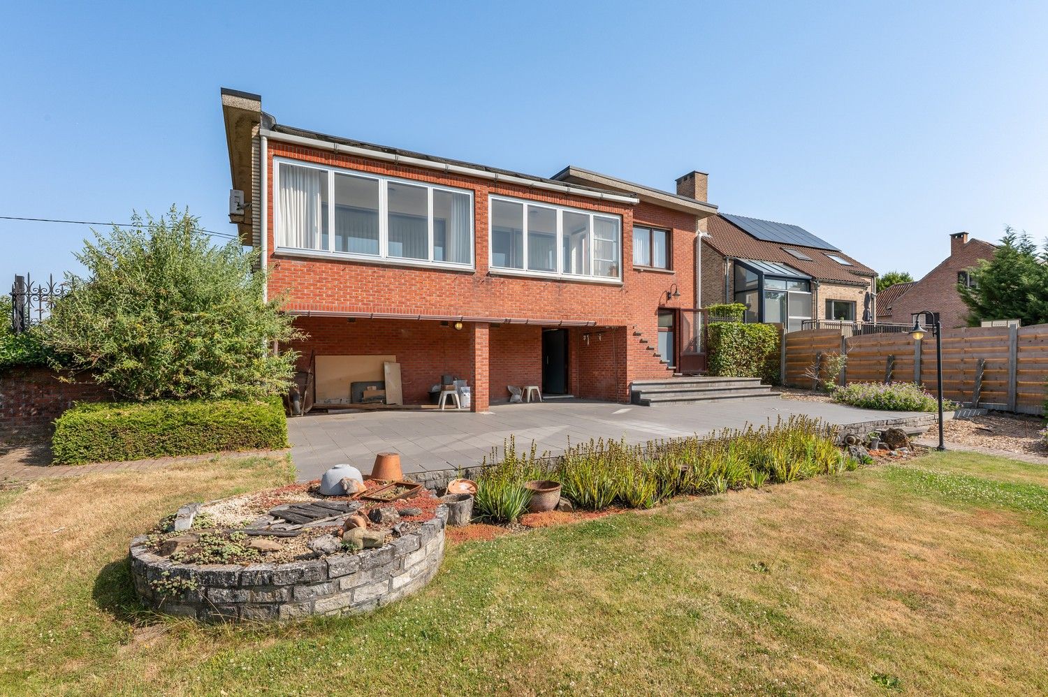 Te renoveren woning  – rust en groen uitzicht gegarandeerd foto 26