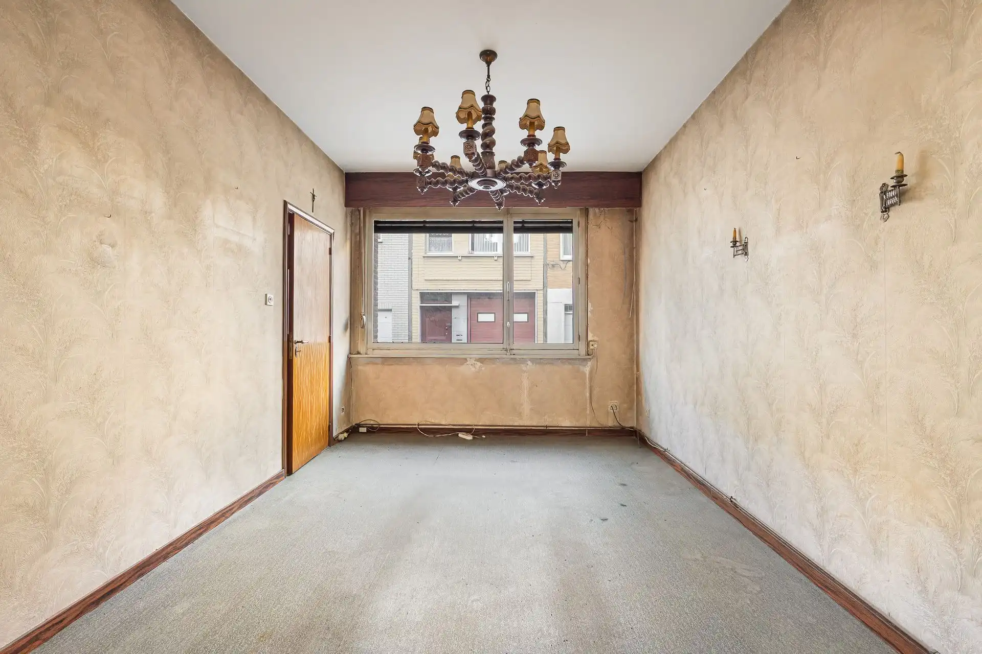 Te renoveren eengezinswoning met 2 slaapkamers en stadstuin foto 4