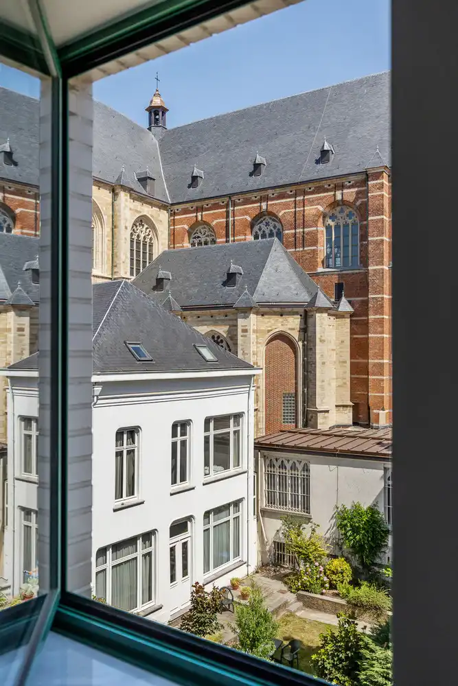 MATCHED: kevin@wellimmo.net voor meer info! Een oase van rust in hartje Antwerpen: Ruime stadswoning met prachtige tuin, garage én praktijkmogelijkheid foto 15