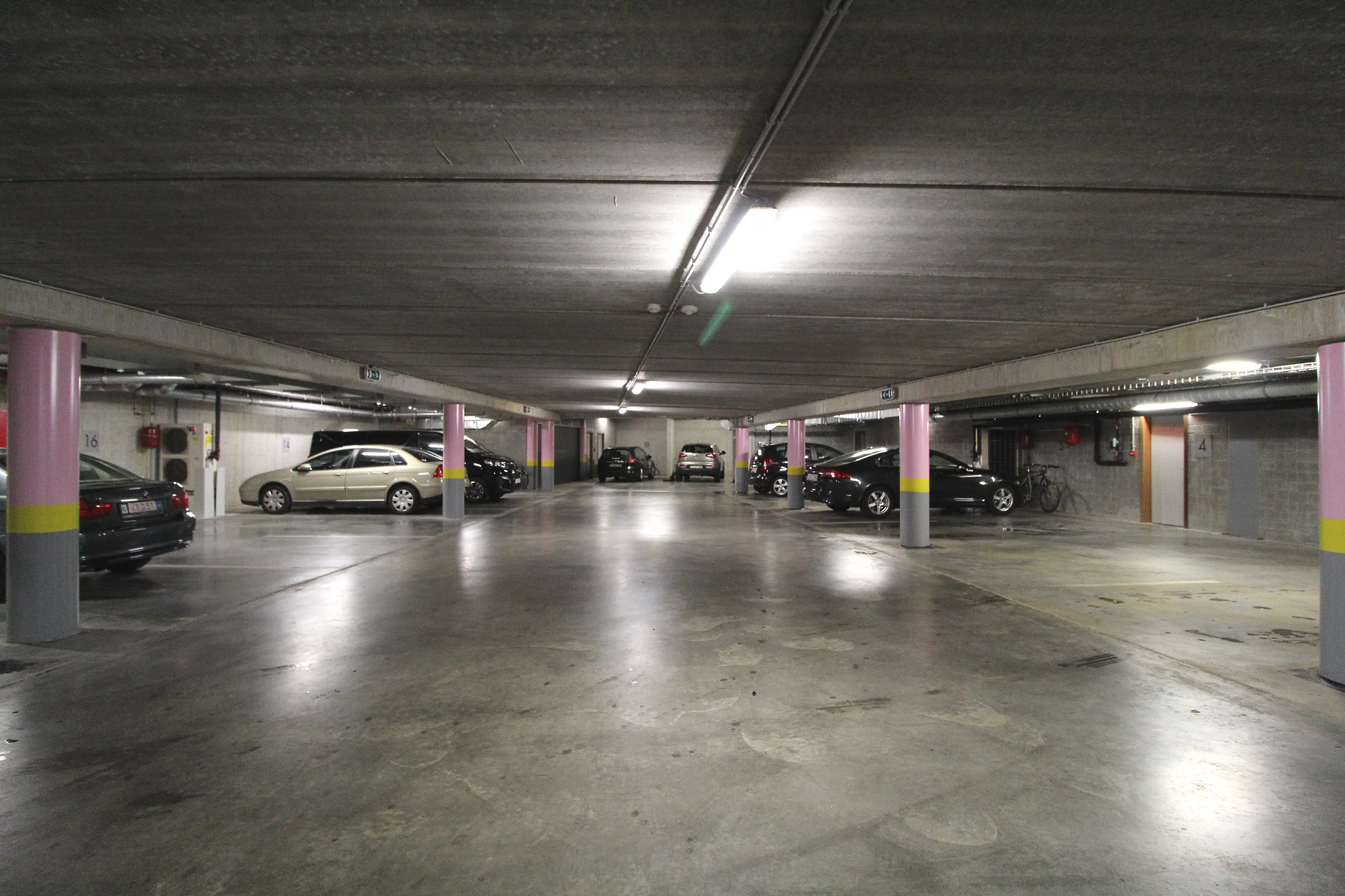 Luxueuze penthouse nabij station Wetteren foto 19