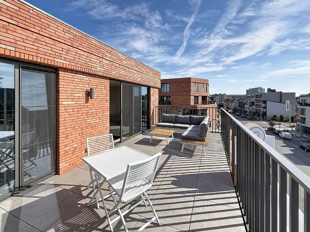 Recent penthouse in het centrum van Dendermonde mét ruim terras. foto 14