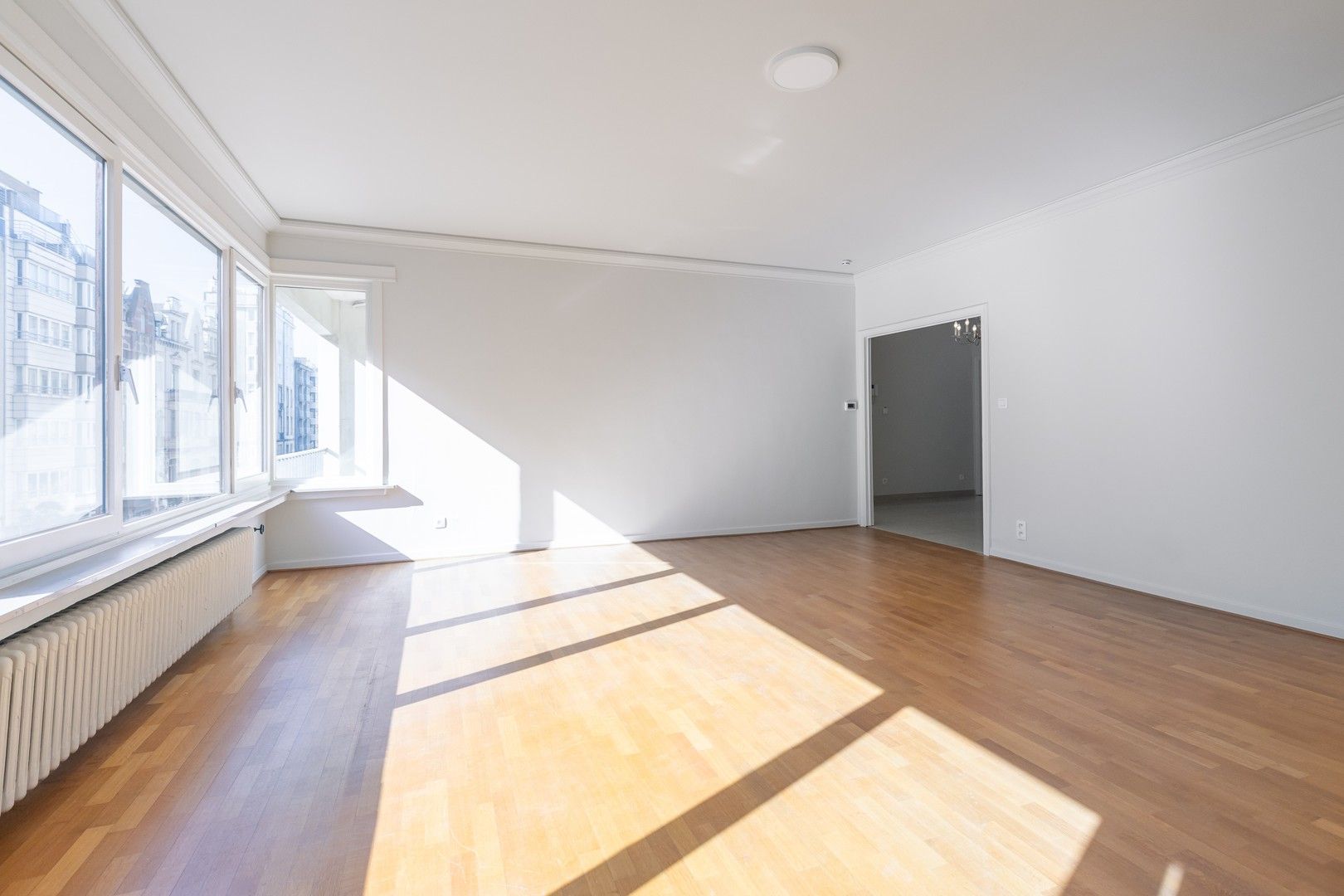 Appartement te koop foto {{pictureIndex}}