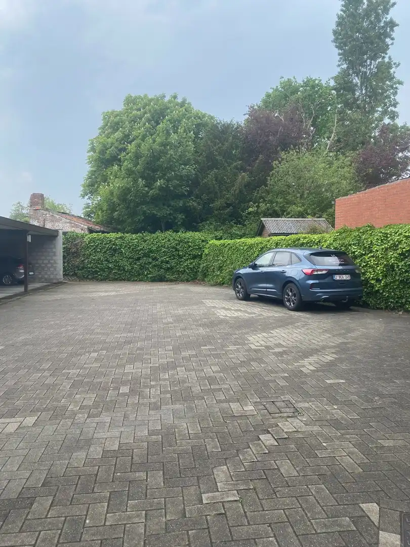Verzorgd duplex-appartement met 3 slaapkamers en een autostaanplaats foto 18