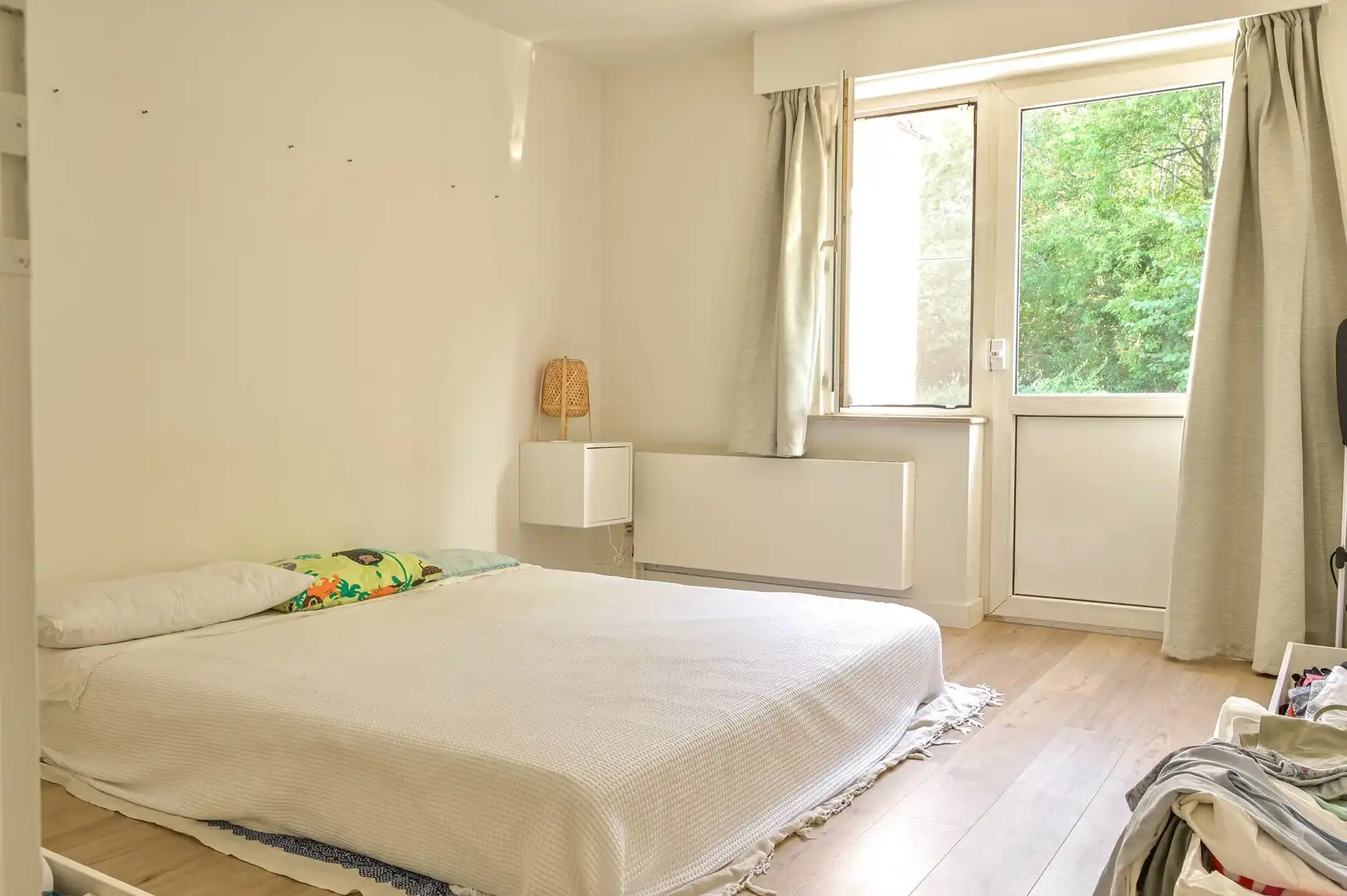 Lichtrijk appartement met 2 slaapkamers, garage en terras in hartje Bornem foto 8