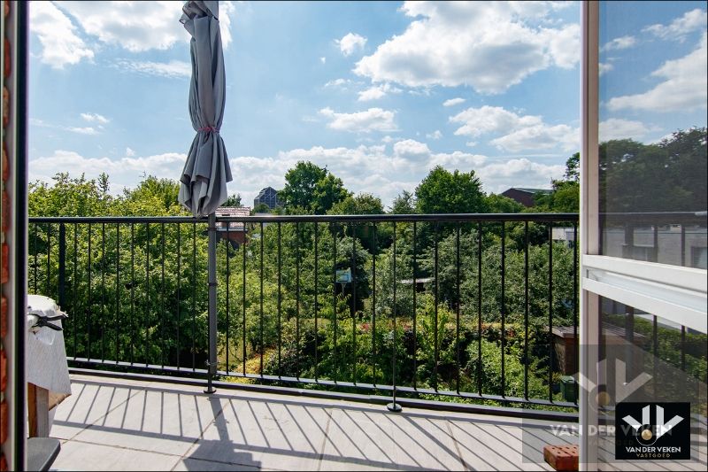 INSTAPKLAAR 2-SLPKAPP OP WANDELAFSTAND VAN HET CENTRUM foto 15