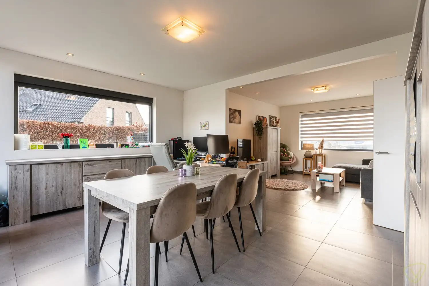 Vernieuwbouw woning met praktijkruimte op topligging met uitstekende zichtbaarheid in Evergem foto 6