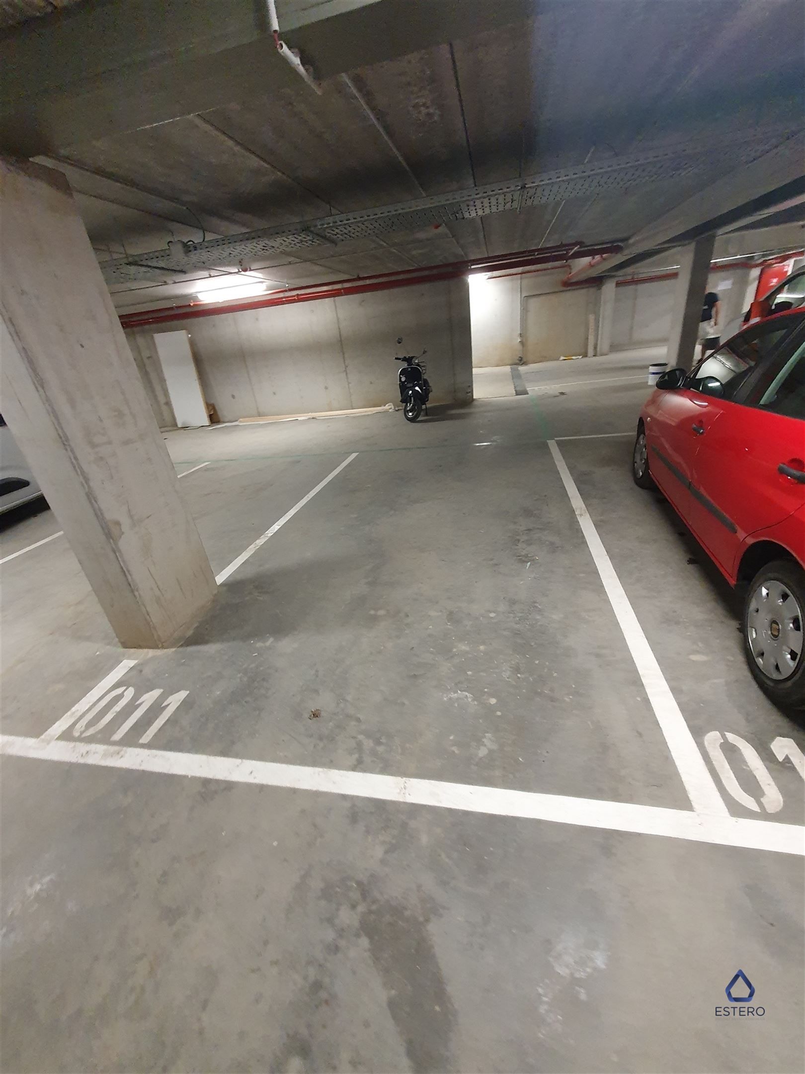 Nieuwbouw met 3 slaapkamer en 2 badkamers + parking foto 18