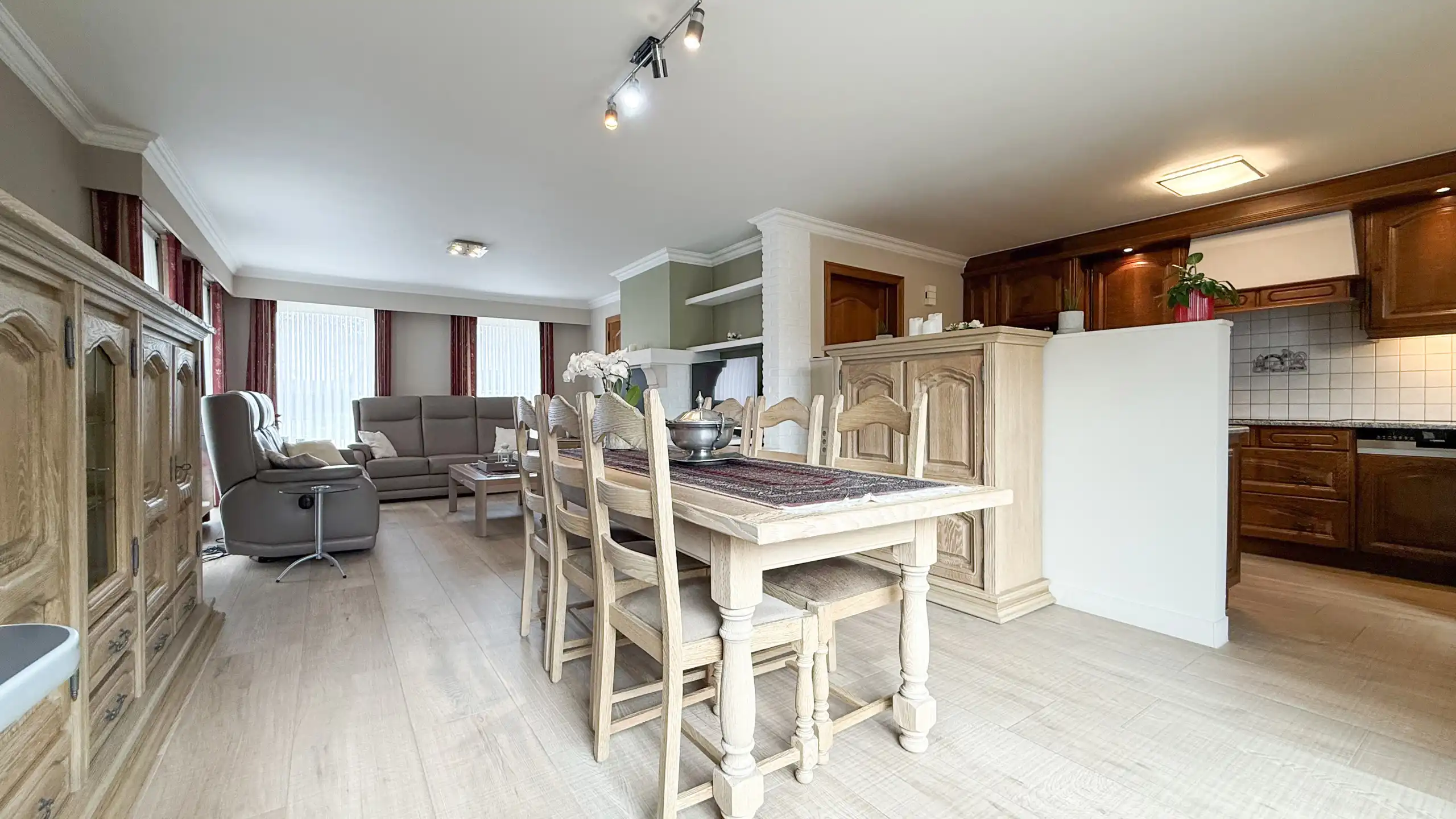 Charmante halfopen woning in rustige woonwijk te Eversel! foto 10