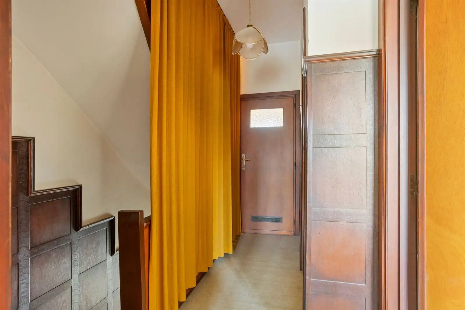 Te renoveren woning met 3 slaapkamers, zolder en veel potentieel op topligging in Halle foto 9