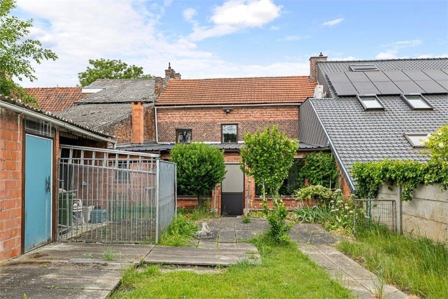 RUIM TE REOVEREN GEZINSWONING OP EEN PERCEEL VAN 8A79CA IN HET CENTRUM VAN SINT-TRUIDEN foto 23