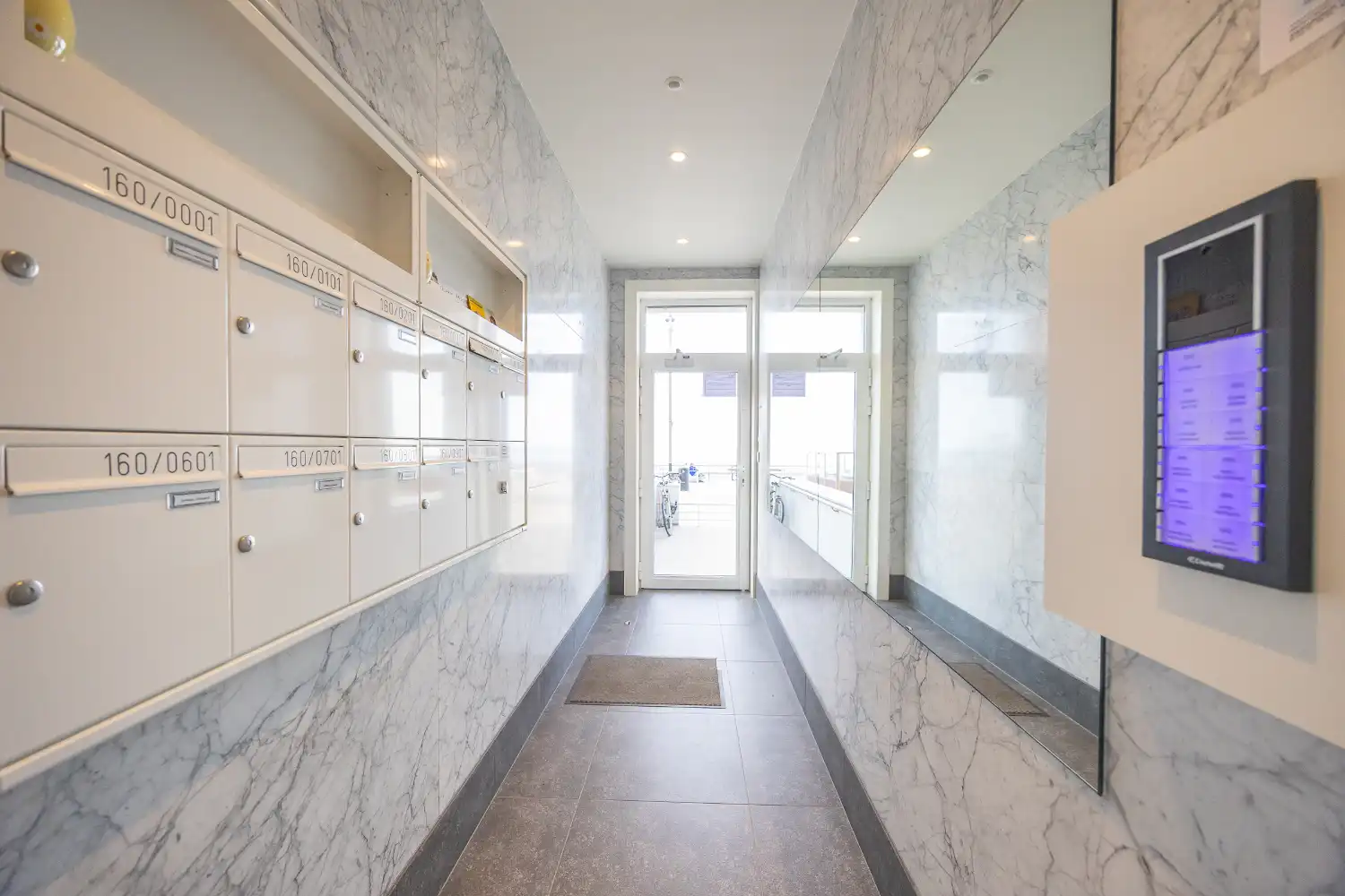 Prachtig gerenoveerd appartement in gerenoveerd gebouw met frontaal zeezicht! foto 29