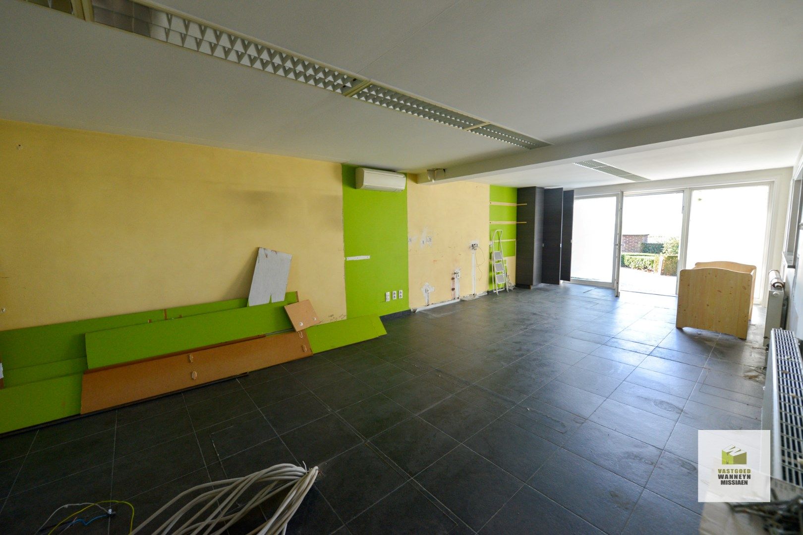 Woonhuis met 4 slaapkamers en polyvalent bijgebouw foto 17