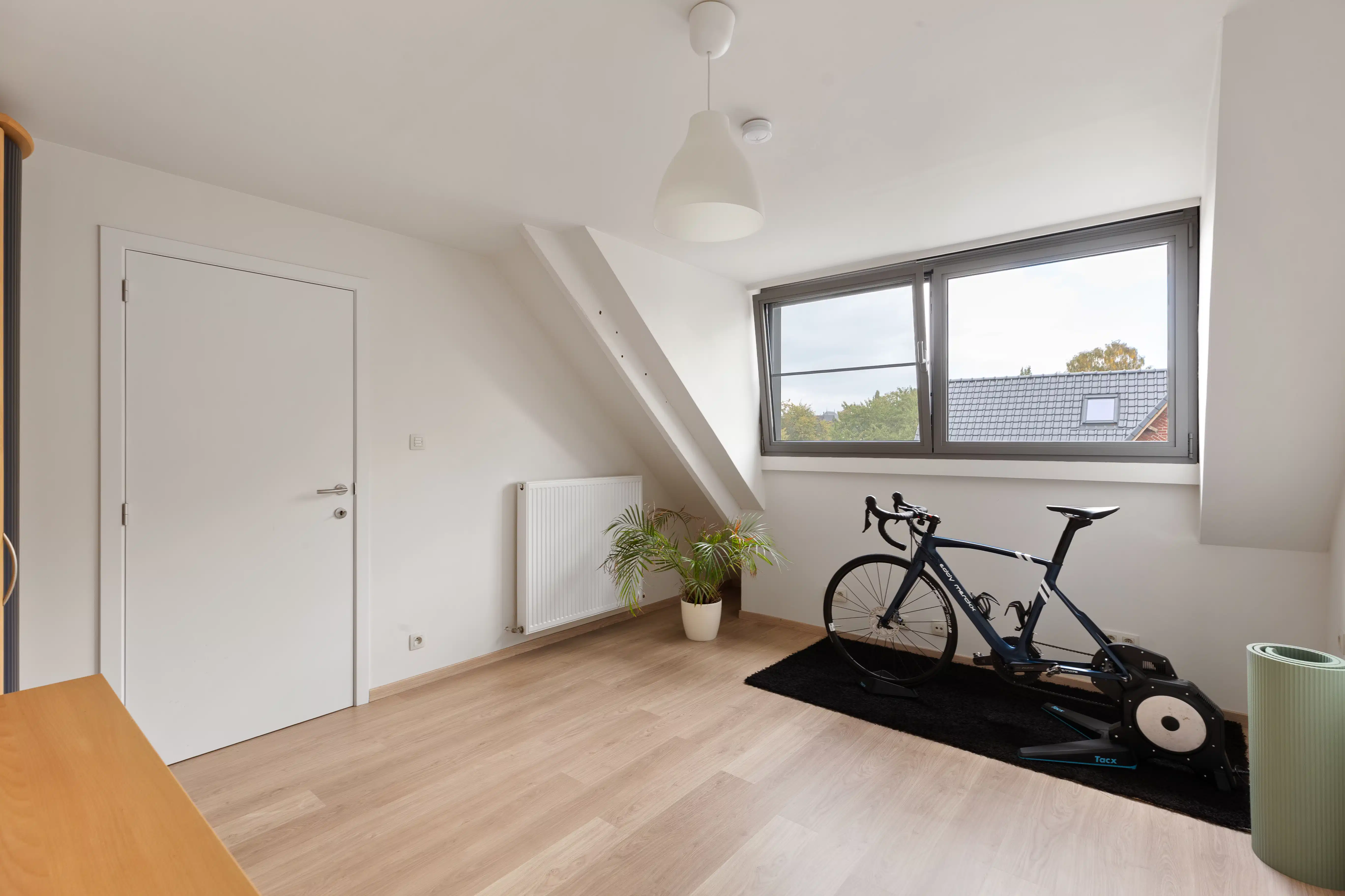 Instapklare, lichtrijke gezinswoning in centrum Zele foto 13