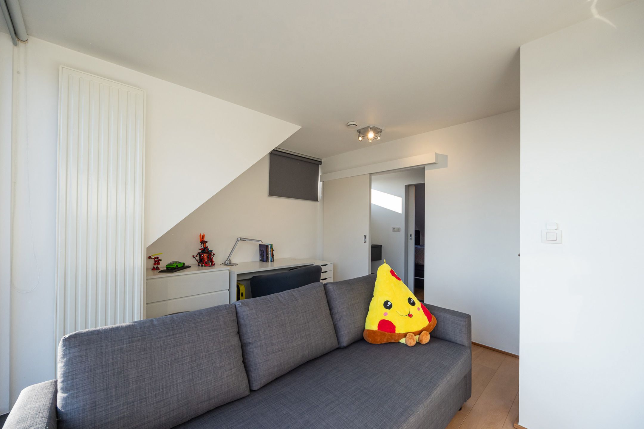 Moderne HOB met 4 slpks + kantoren en magazijnruimte  foto 22