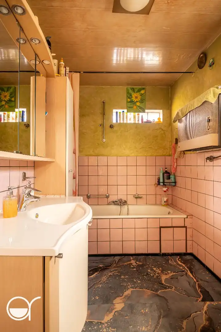 Rijwoning met 5 slaapkamers gelegen vlakbij de Palinghuizen foto 7