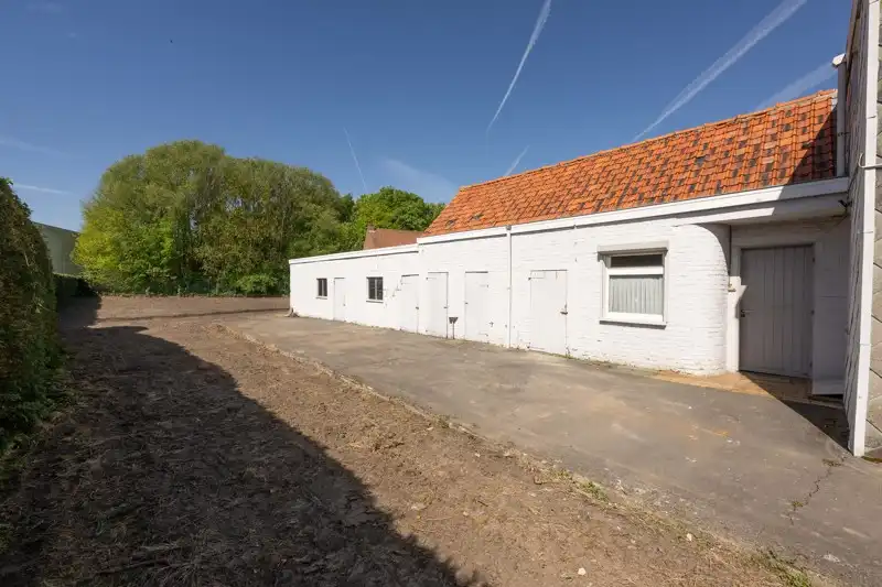 Grondig te renoveren woning op ruim perceel van 1384 m²  TE KOOP in Wielsbeke!⭐ foto 15