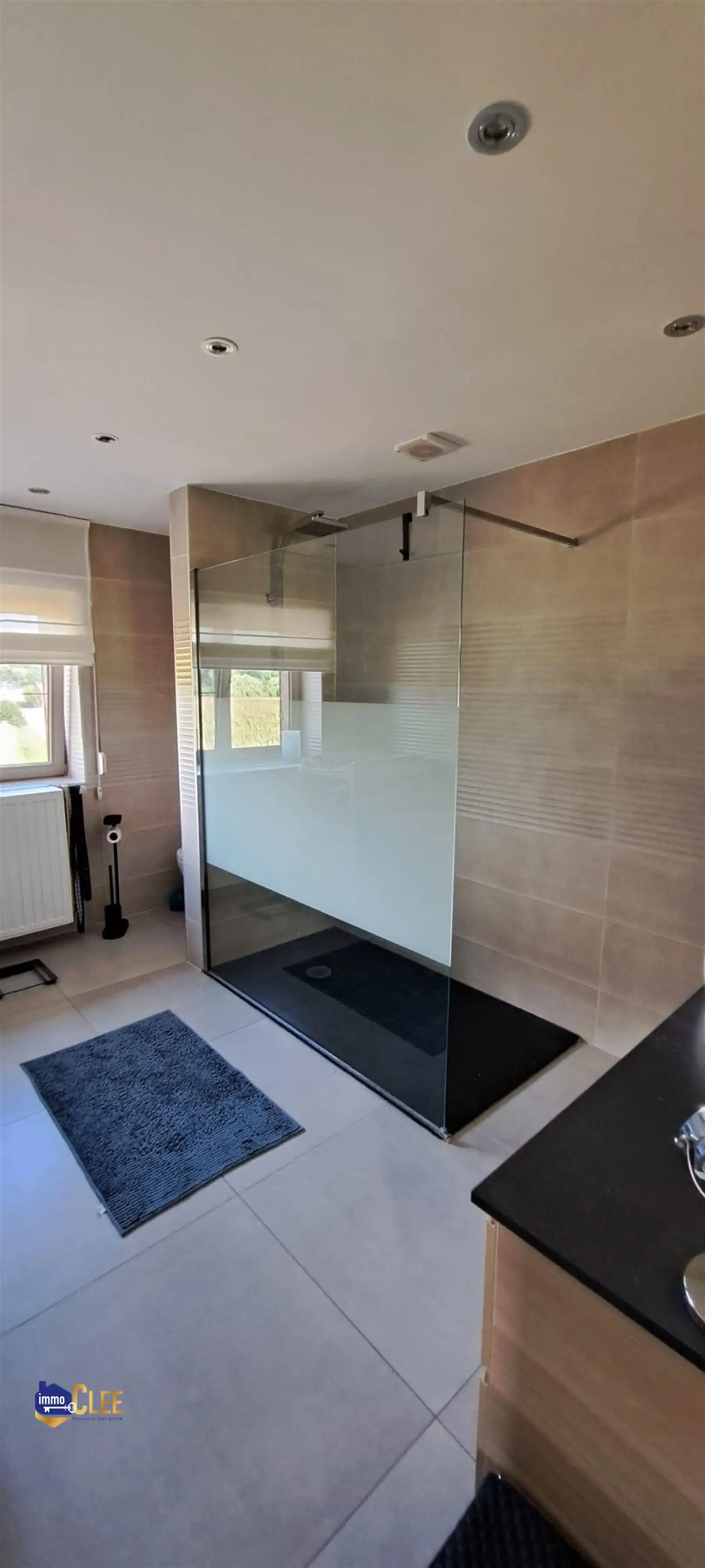 Instapklare woning omgeven door groen foto 21