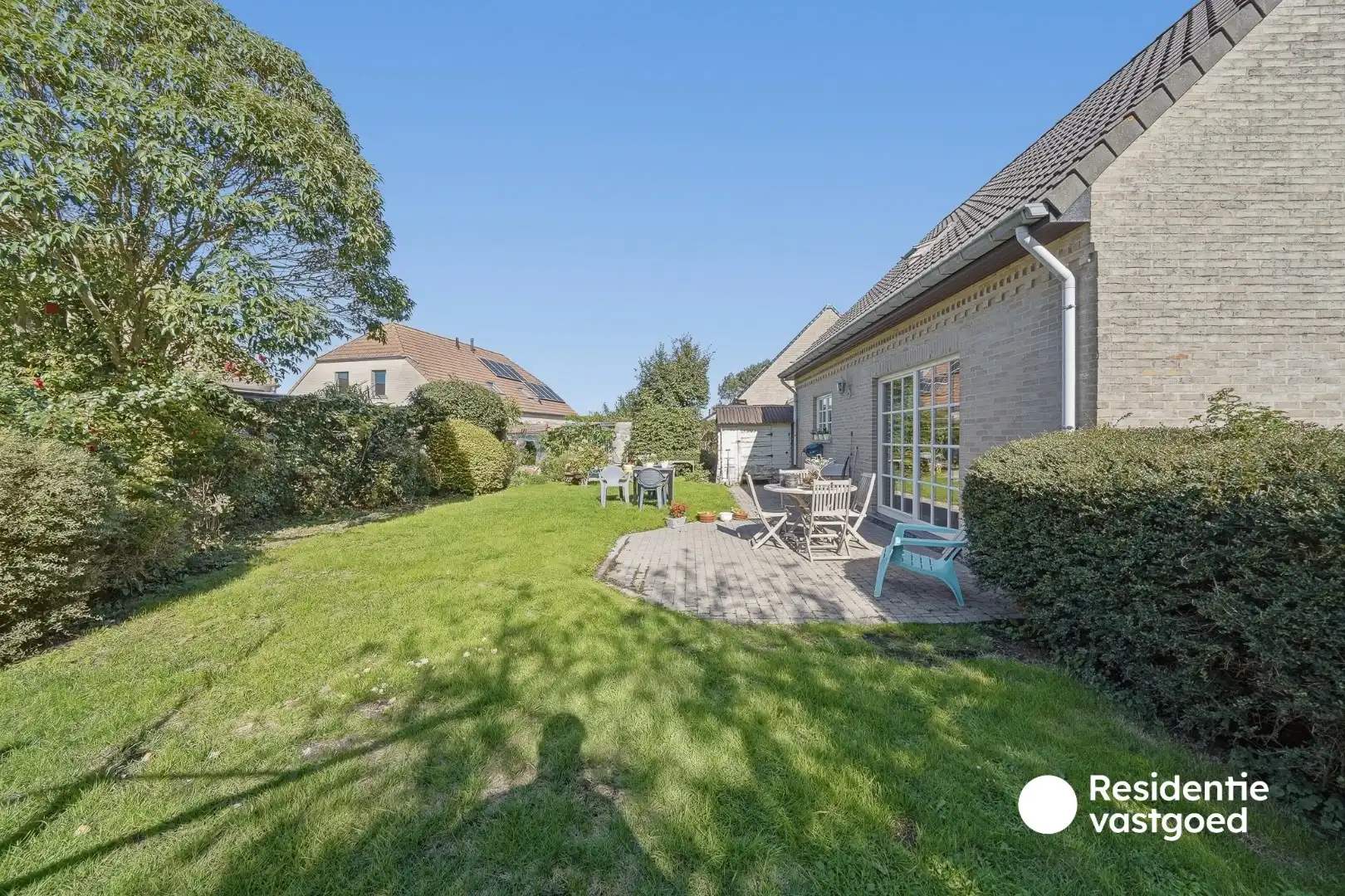 Ruime alleenstaande woning met 4 slaapkamers in rustige omgeving foto 3