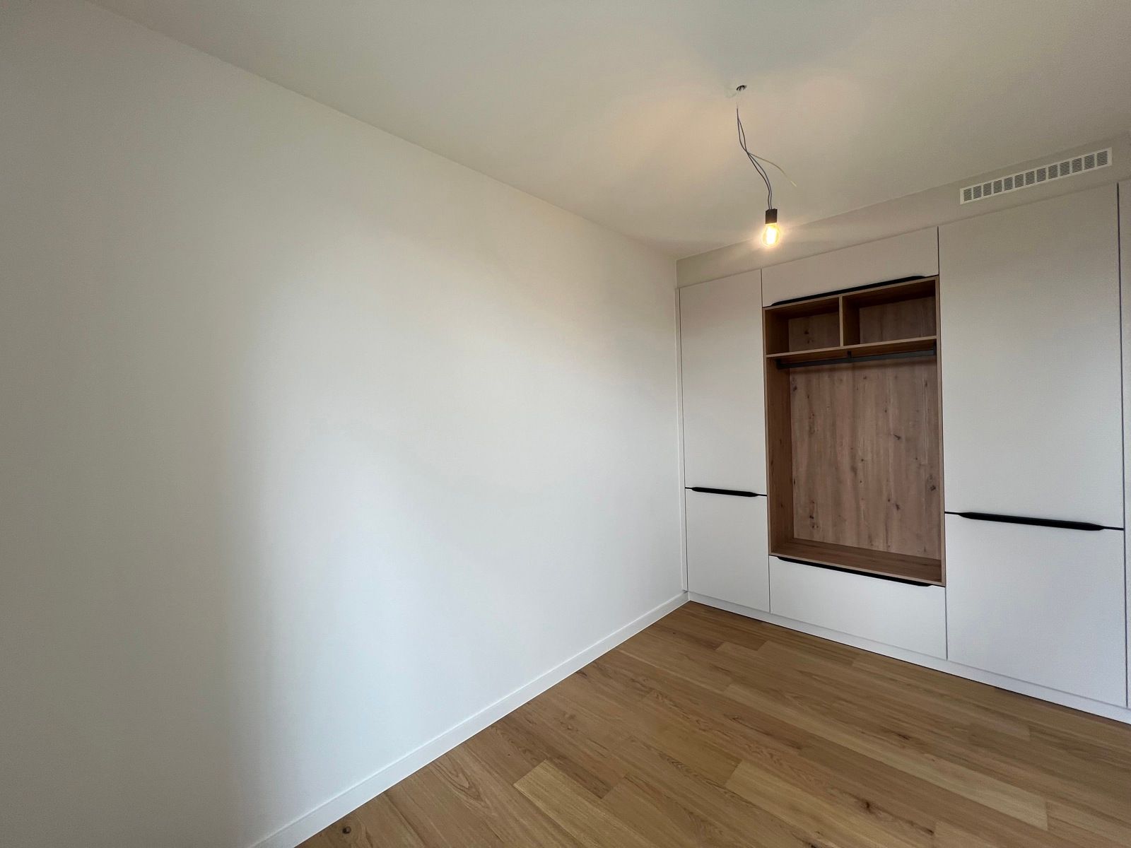 Prachtig nieuwbouwappartement met autostaanplaats foto 9