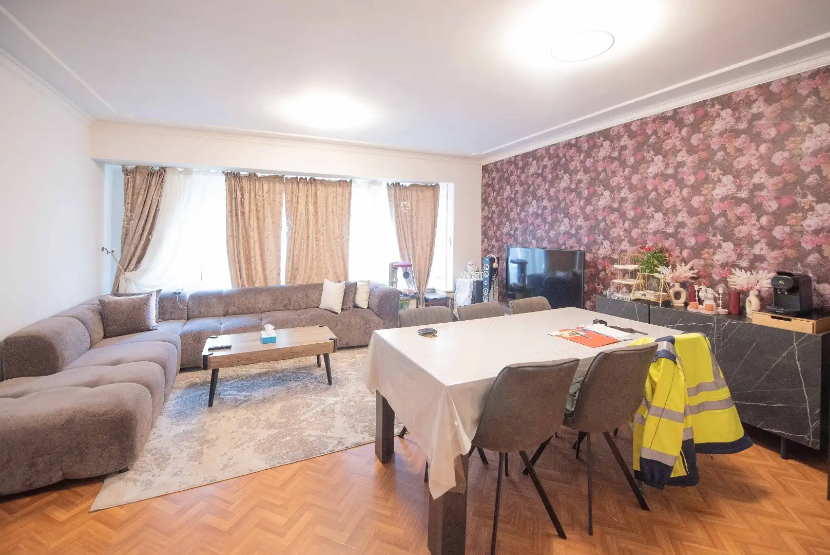 OOSTENDE - BELLE EPOQUEWIJK DICHTBIJ BIBLIOTHEEK, ZEEDIJK EN DE JAPANSE TUIN foto 3