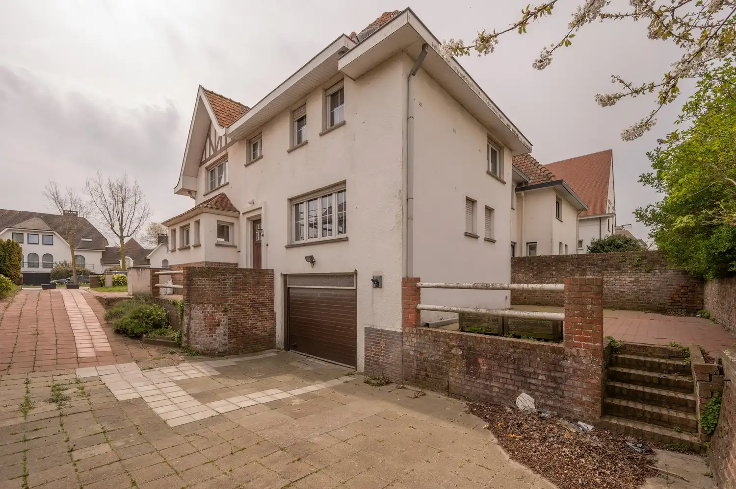 Koppelvilla op enkele passen van het casino en het strand foto 2