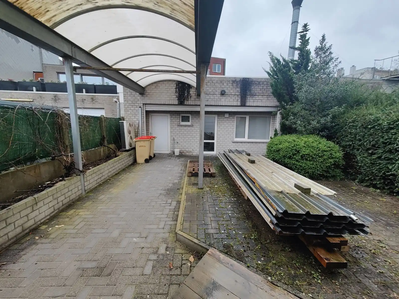 Titel: Commercieel gelijkvloers op toplocatie in het hart van Beveren foto 11