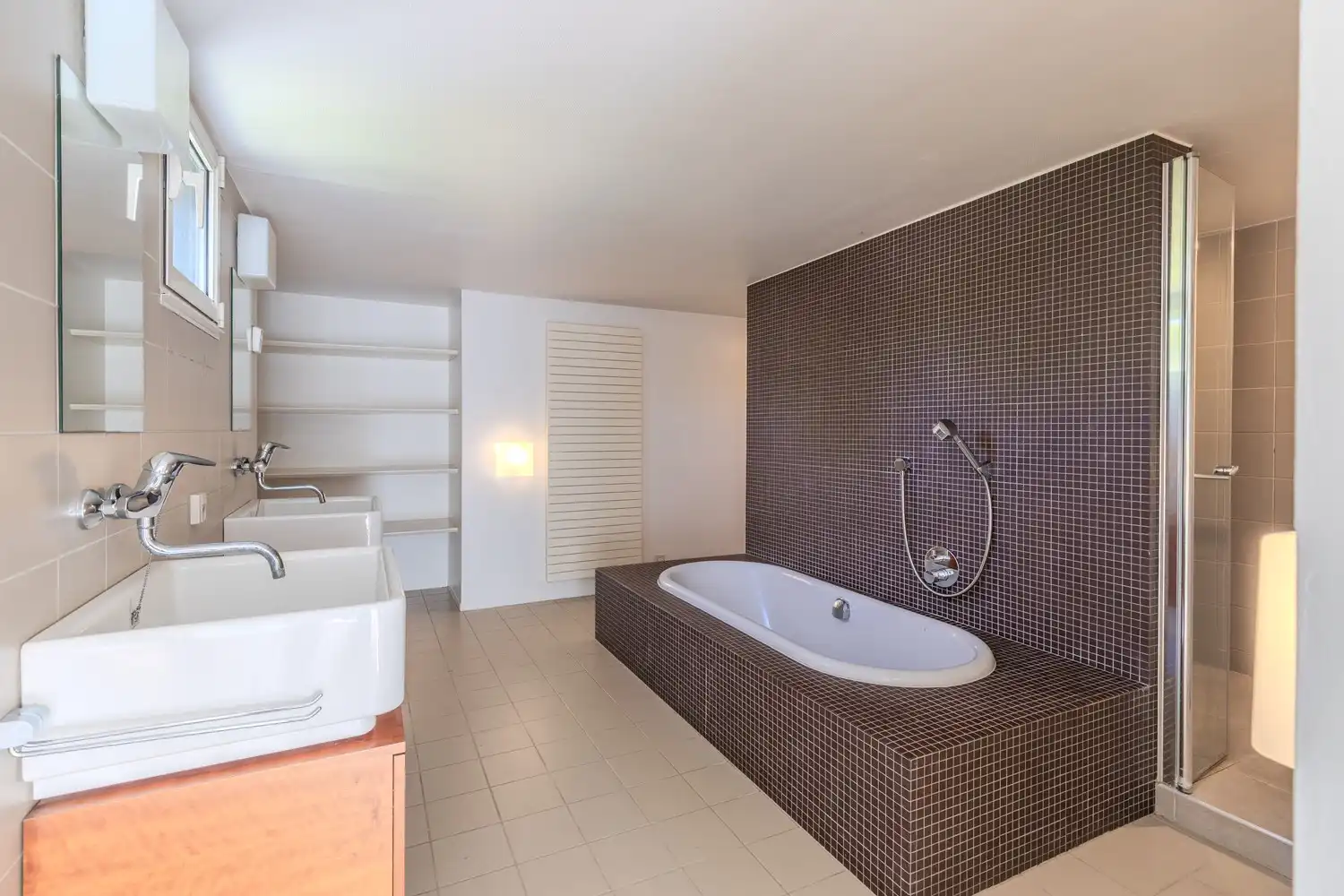 Moderne villa met ruime leefruimte, 4 slaapkamers en 2 badkamers op 13 are in gegeerde buurt Neerharen- Lanaken foto 27