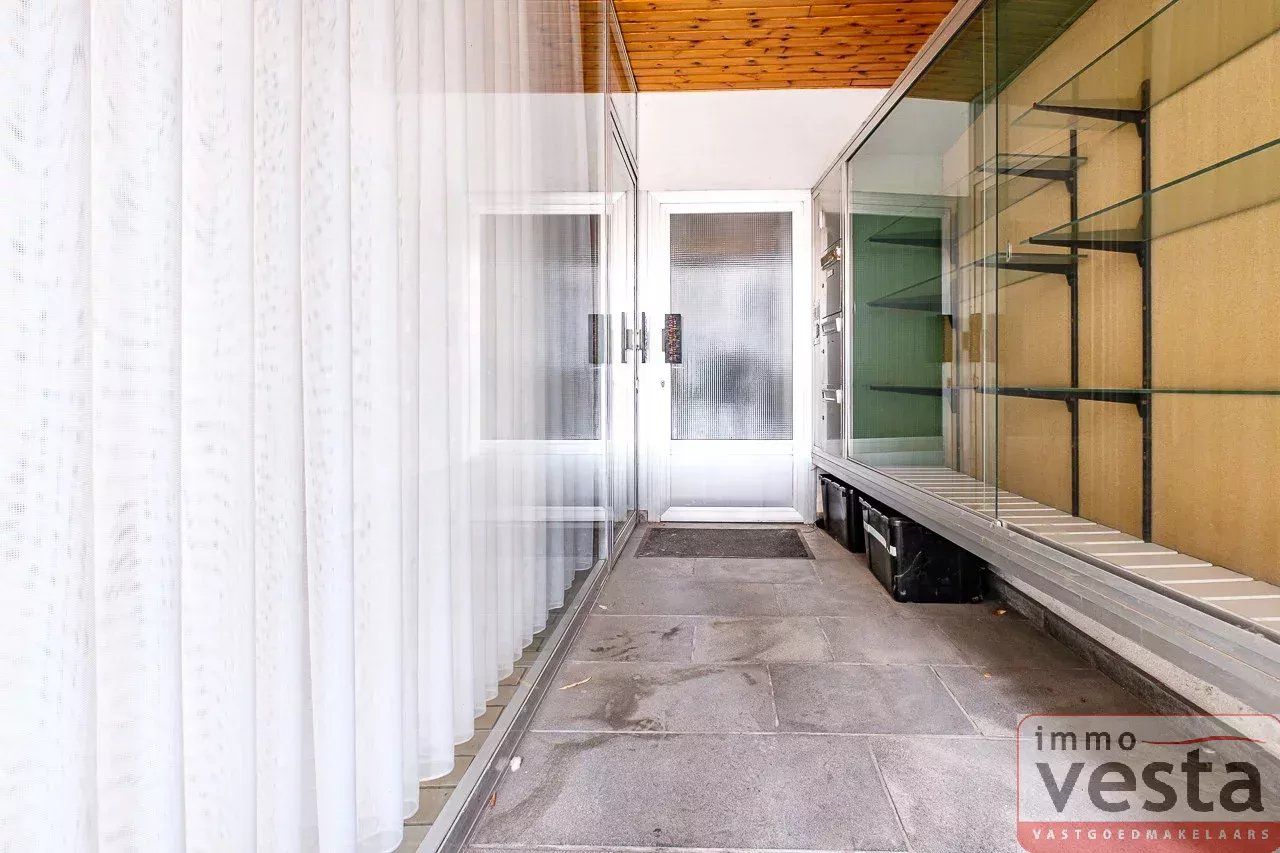 Te renoveren handelsruimte met woonst op toplocatie foto 3