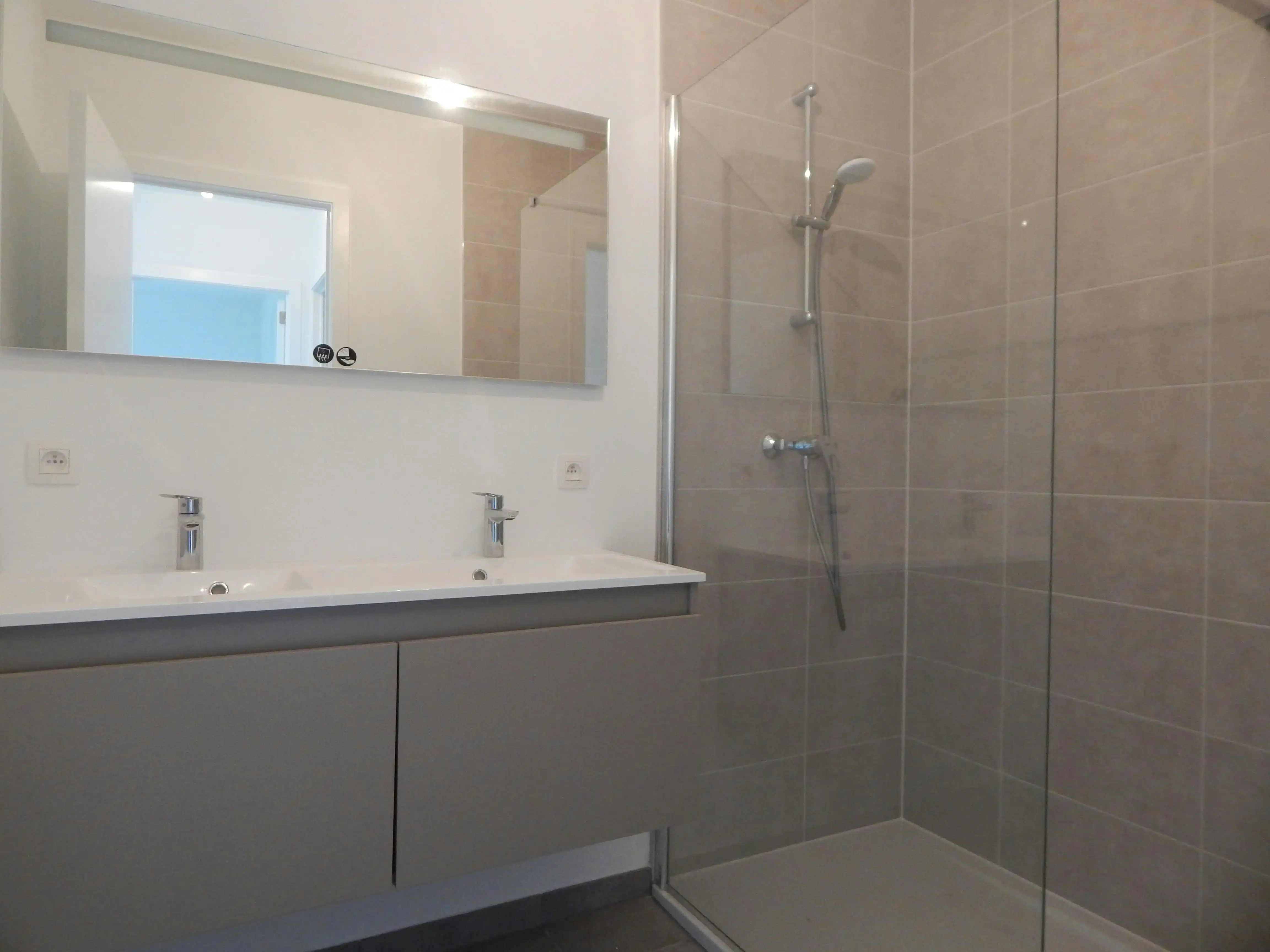 Recent gelijkvloers appartement met terras in Vilvoorde foto 12