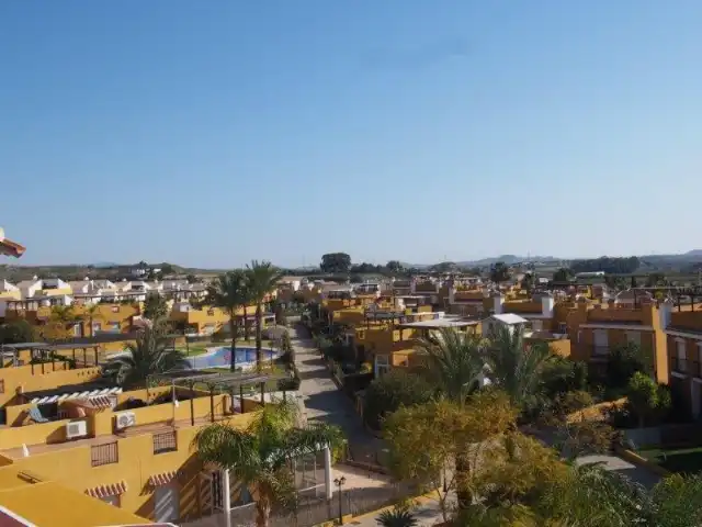 Instapklaar bemeubeld dakappartement foto 2