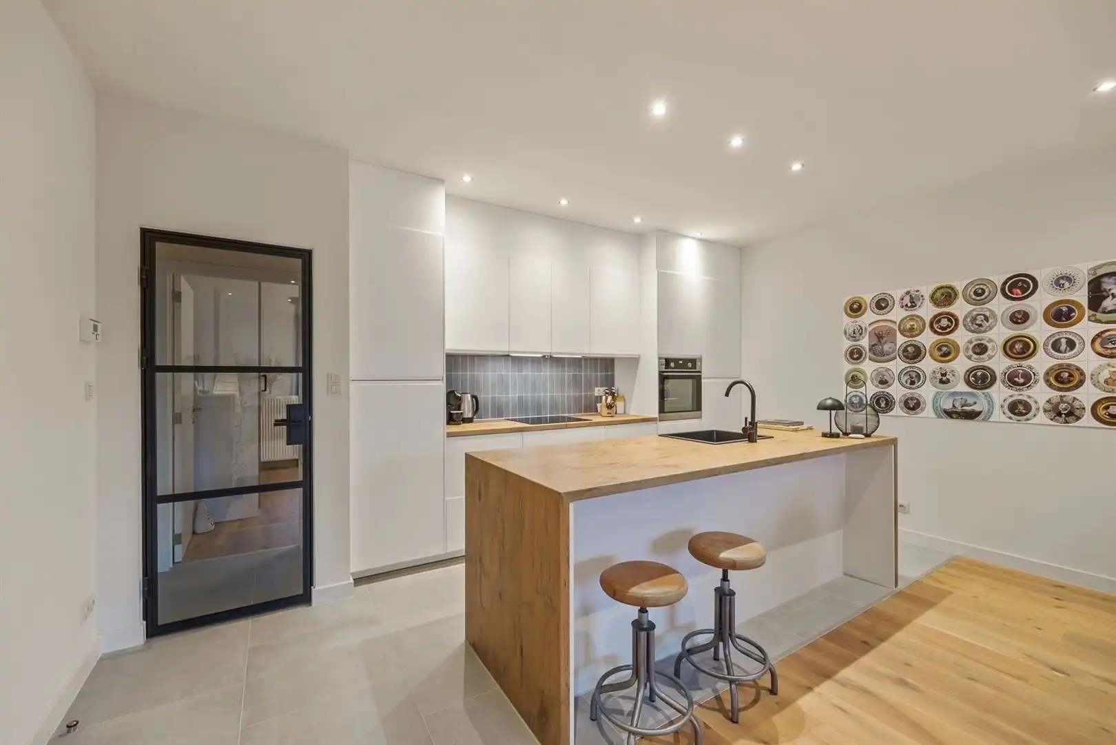 Instapklaar & centraal appartement met 3 slaapkamers foto 6