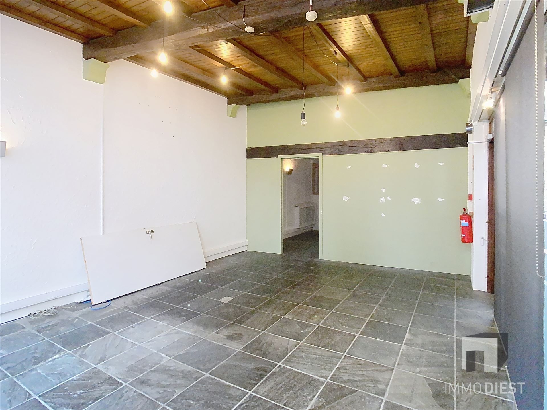 Handel of bureel in centrum Diest?  foto 21