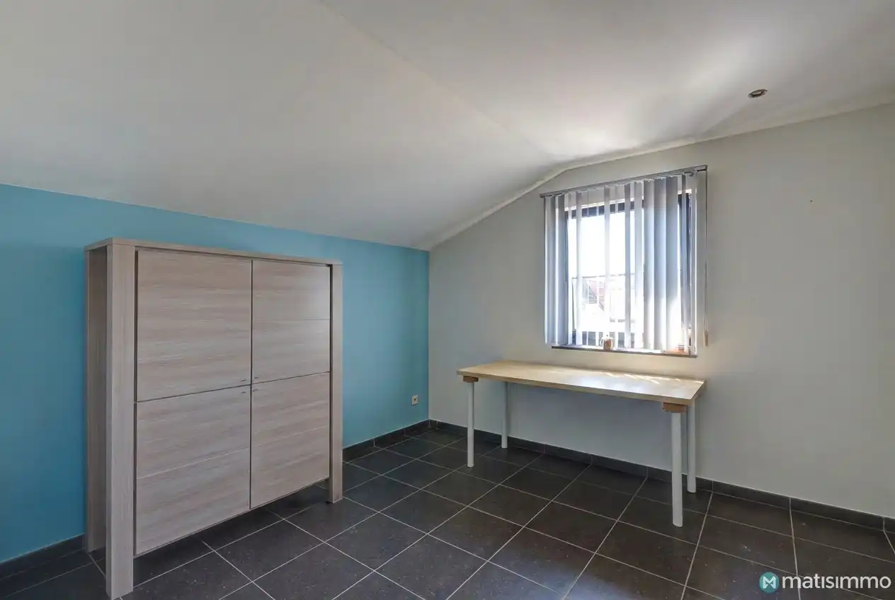 DUPLEXAPPARTEMENT MET 2 SLAAPKAMERS EN PARKEERPLAATS TE BEVERST foto 10