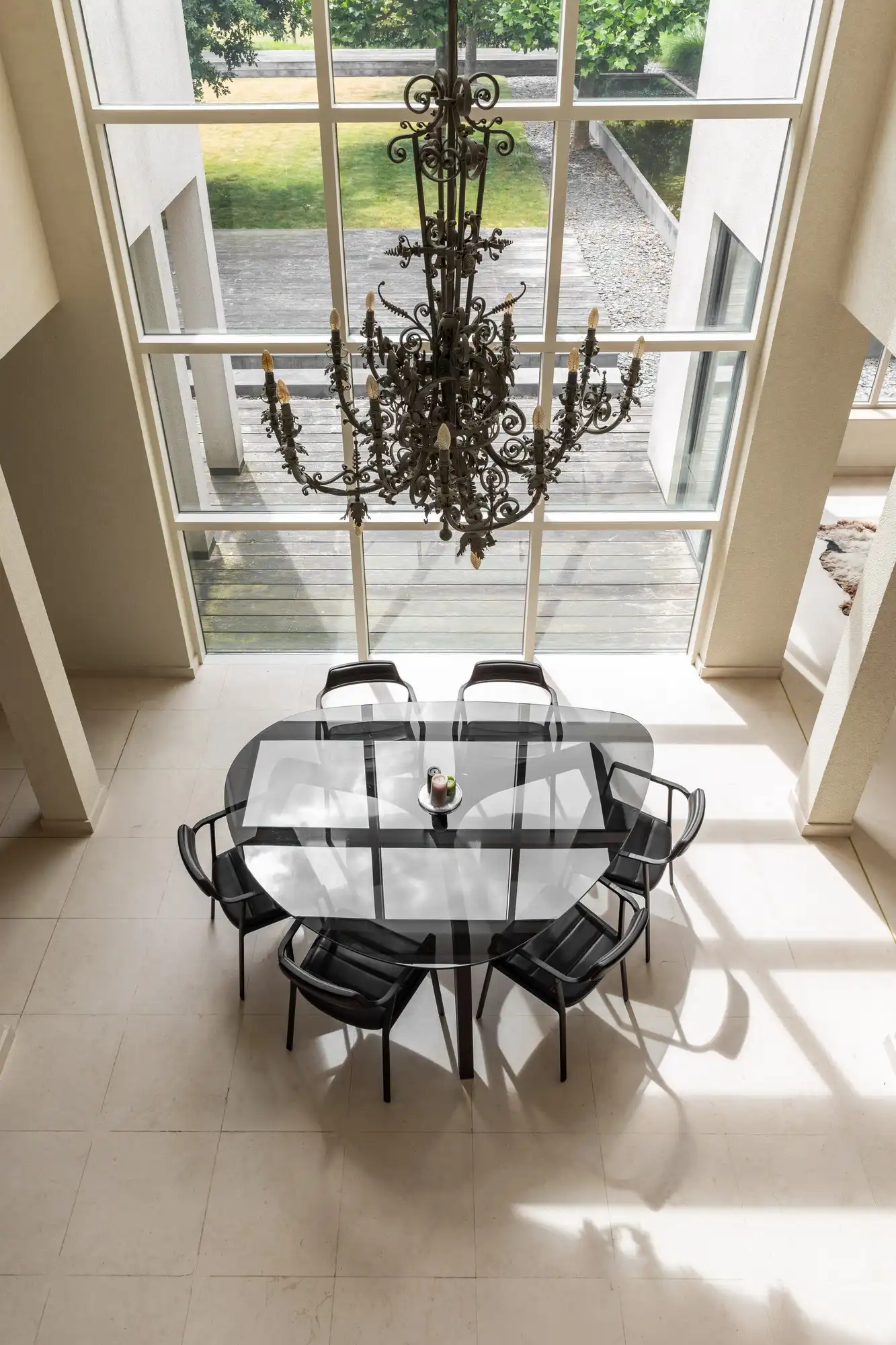 Rustig gelegen vernieuwde villa foto 19