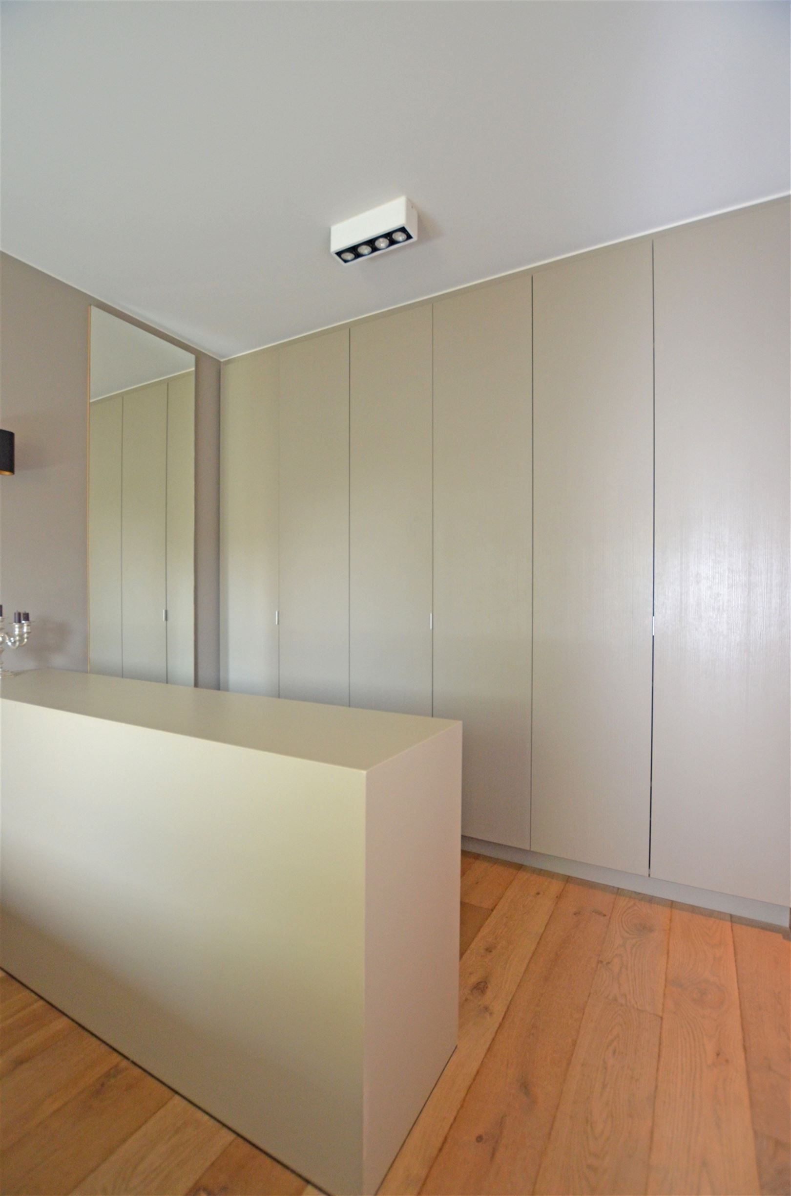 Instapklaar gelijkvloers appartement nabij het centrum foto 11