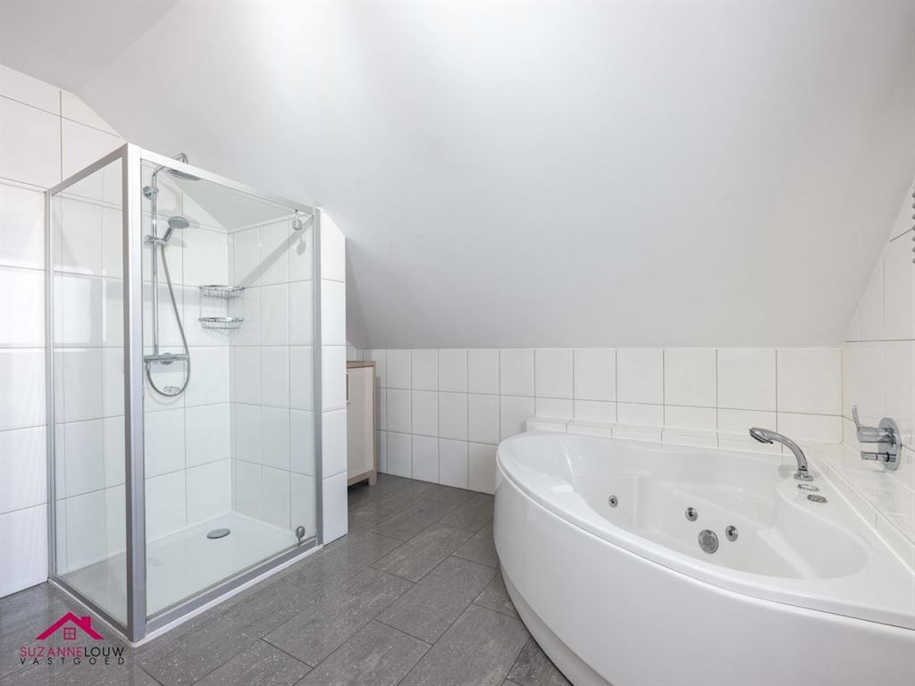 Gezellige, instapklare gezinswoning met garage foto 45