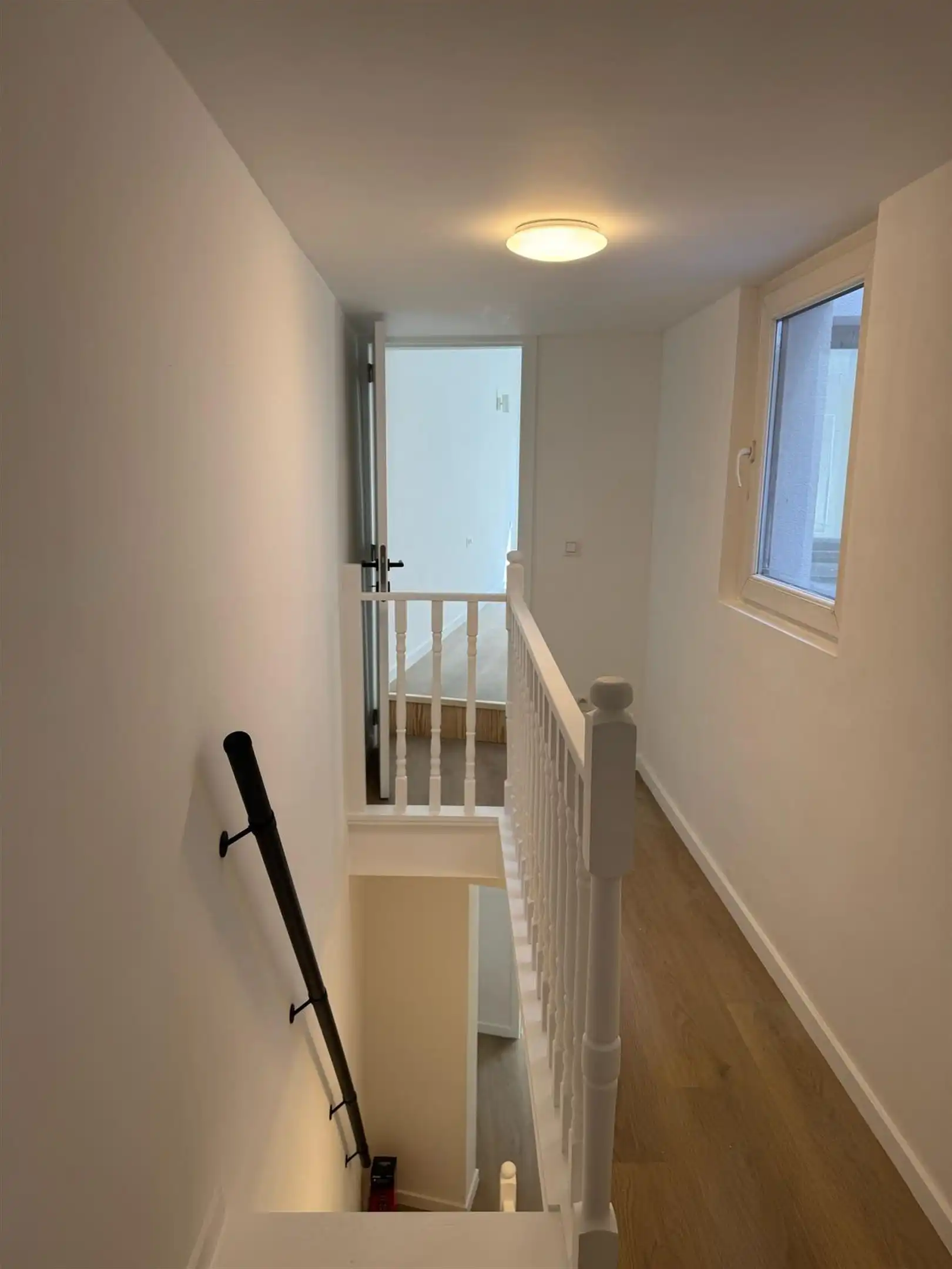 Gerenoveerde woning met 4 kamers aan UA foto 5