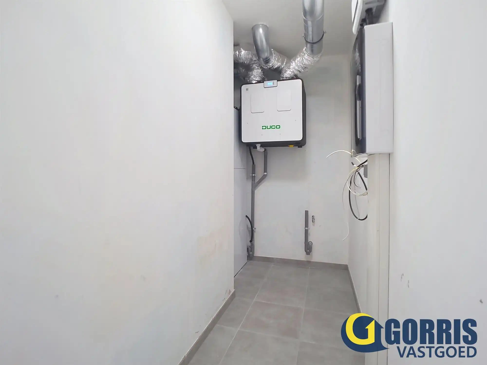 Rustig gelegen gelijkvloers nieuwbouwappartement met 2 slaapkamers. foto 14