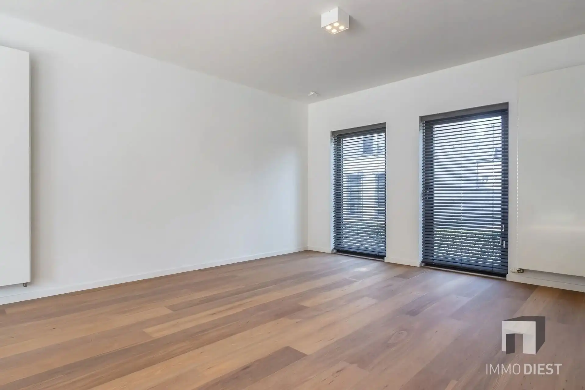 Luxe woning met 4 slaapkamers, 2 badkamers, garage en zonnige tuin foto 6