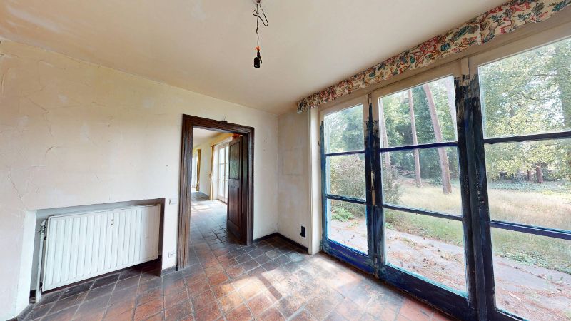 Rustig en gunstig gelegen te renoveren villa van 375m² op 48 are foto 7