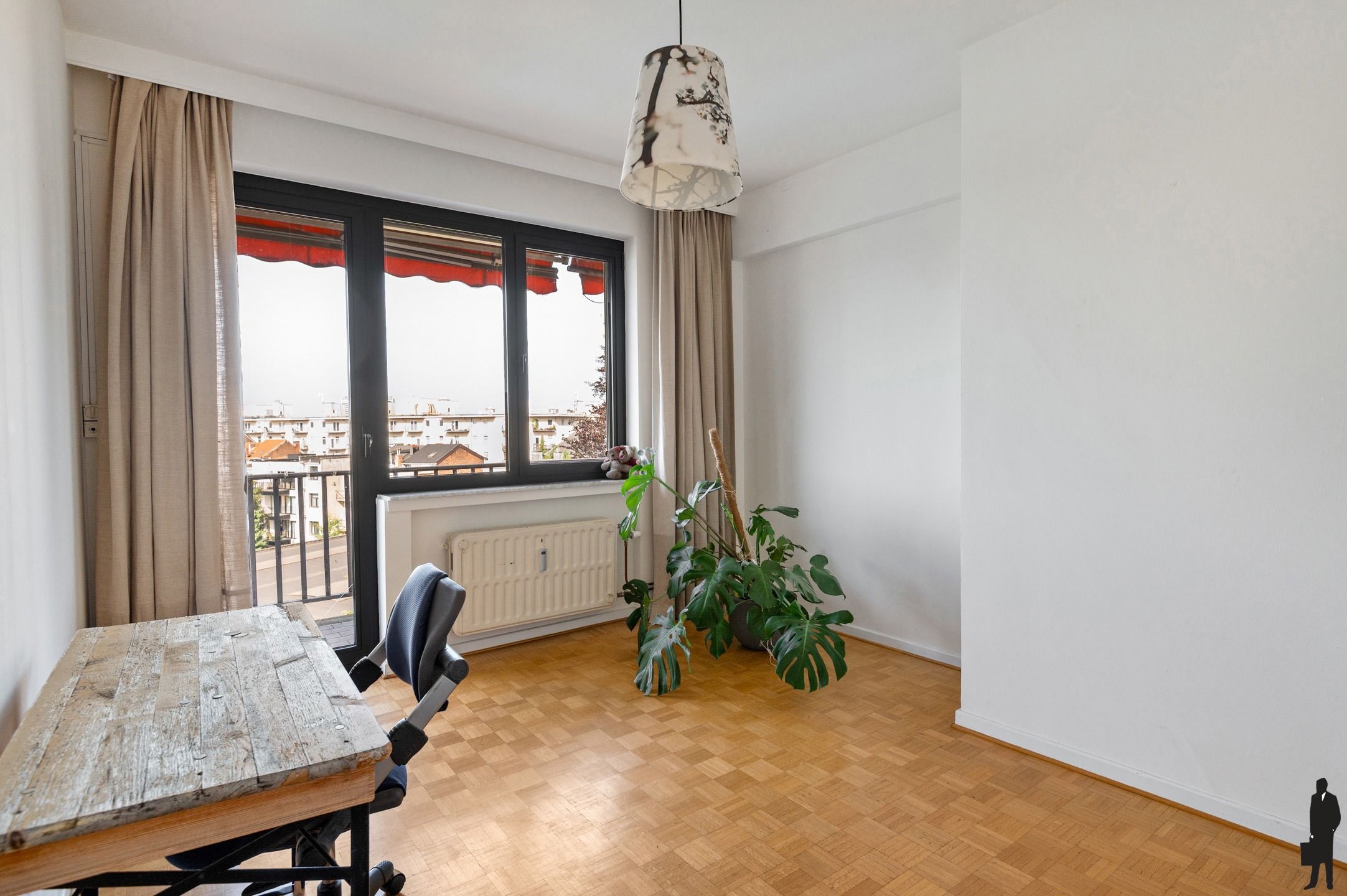 Lichtrijk 3-slaapkamer appartement met Zuidwestgericht terras foto 17