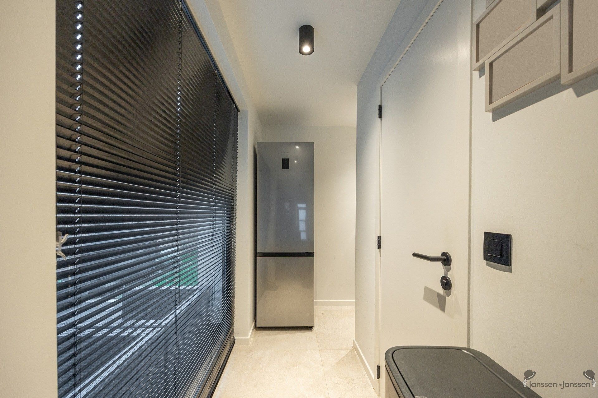 Mooi volledig gerenoveerd huis met EPC A aan groen plein foto 11