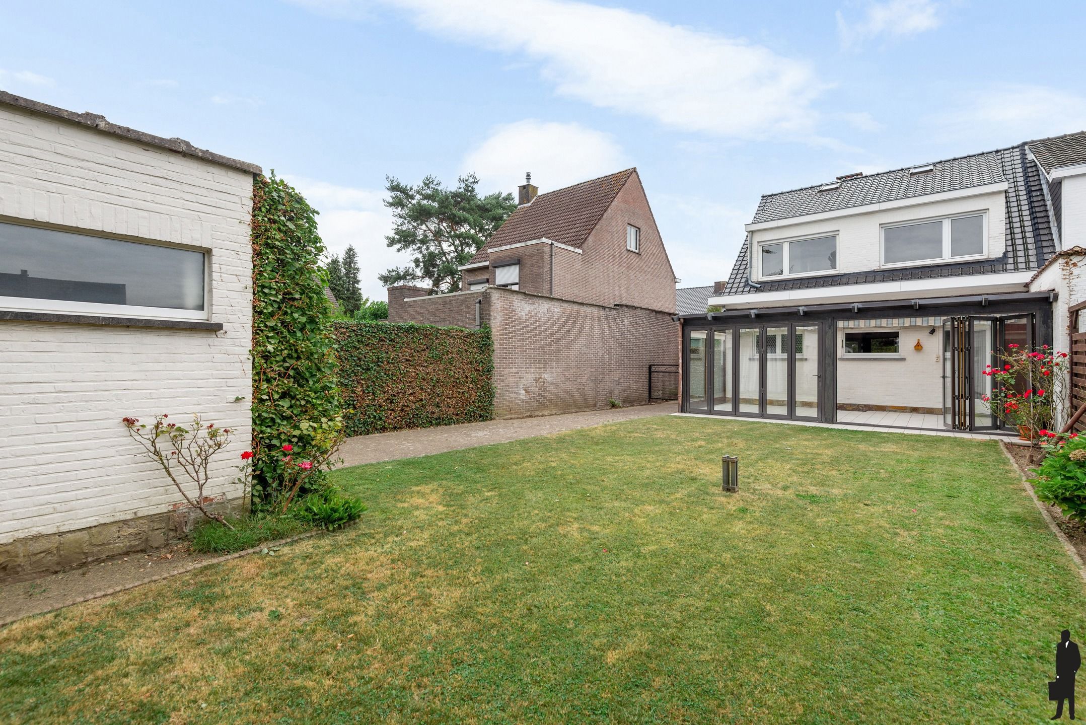 Te renoveren woning met 3 slpks op een TOP locatie in Hove  foto 21