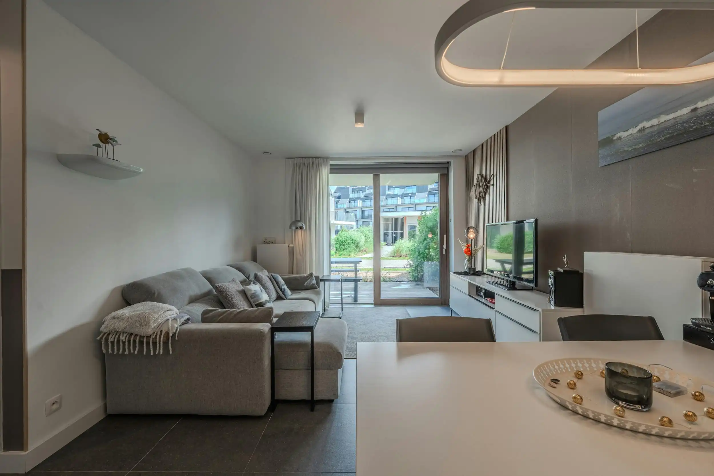 Prachtig gelijkvloers appartement met 1 slaapkamer en terras! foto 3